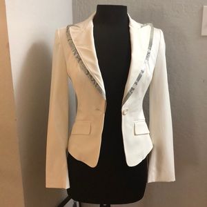 NWT Women's Sz 2  GUESS by MARCIANO White Blazer